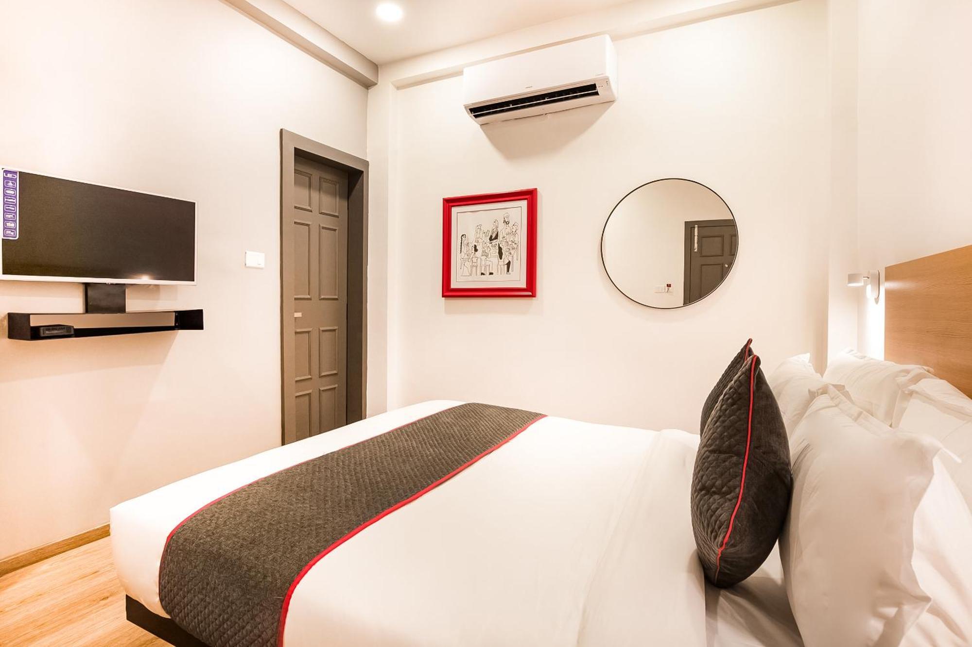 Townhouse Pipliyahana Square 4*