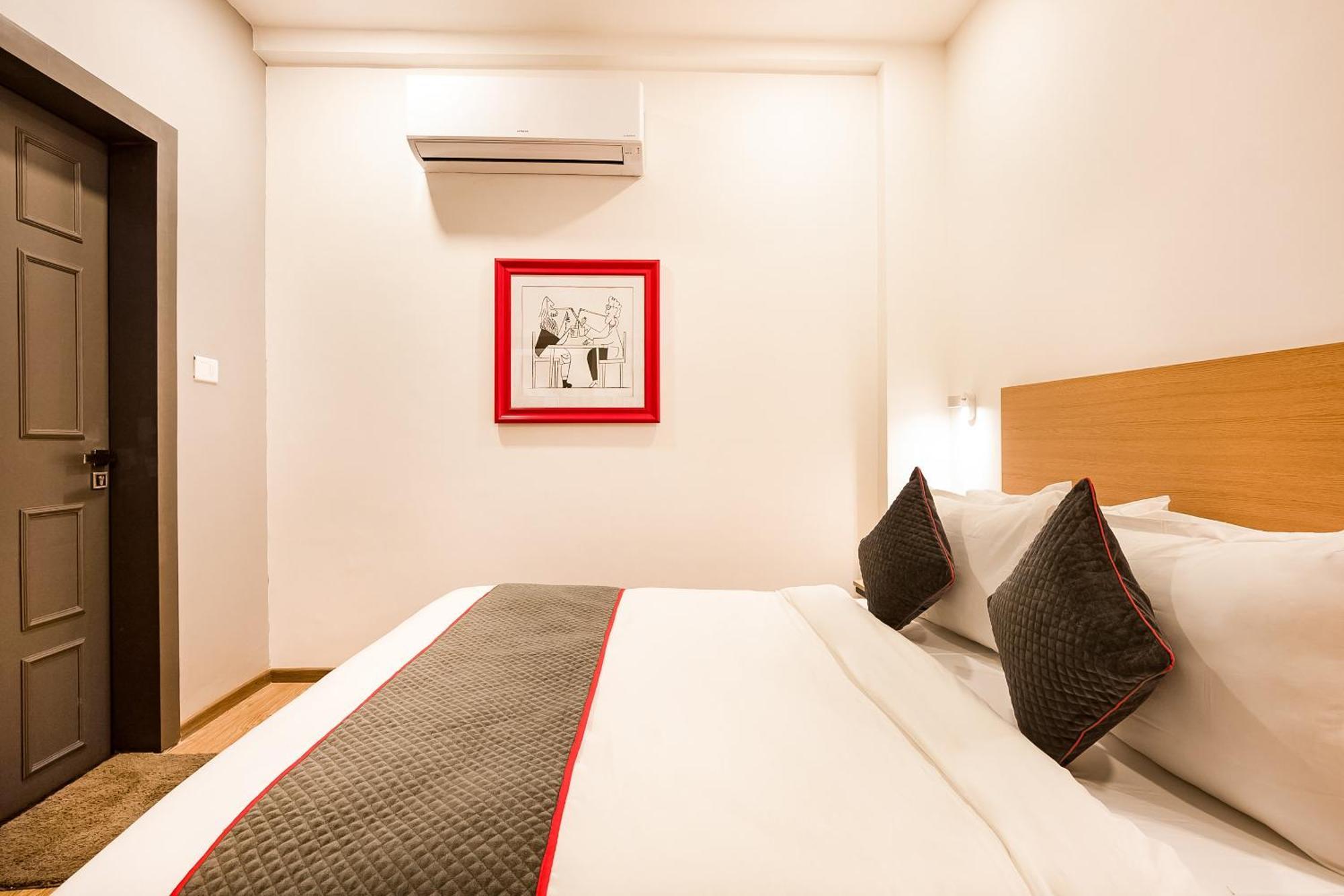 Townhouse Pipliyahana Square 4* Indore
